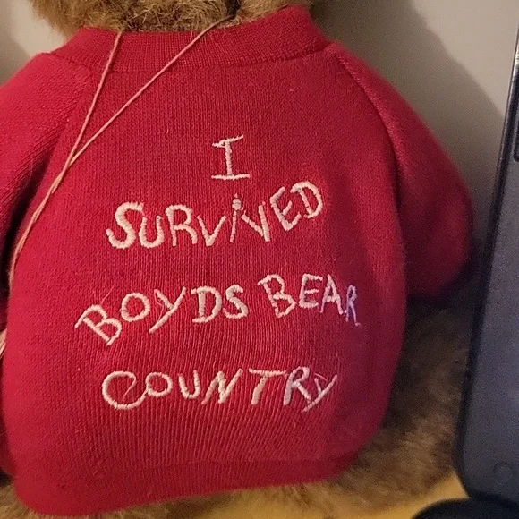 Boyds Bear "I survived Boyd's Bear County" - Picture 2 of 2